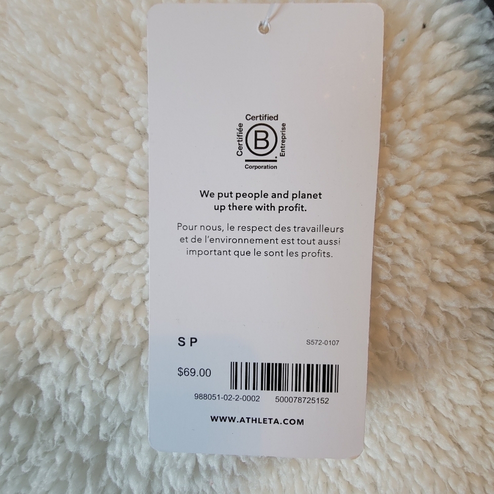 Athleta Concious Cut Out Crop sports bra - OUT OF STOCK ONLINE - Picture 7 of 7